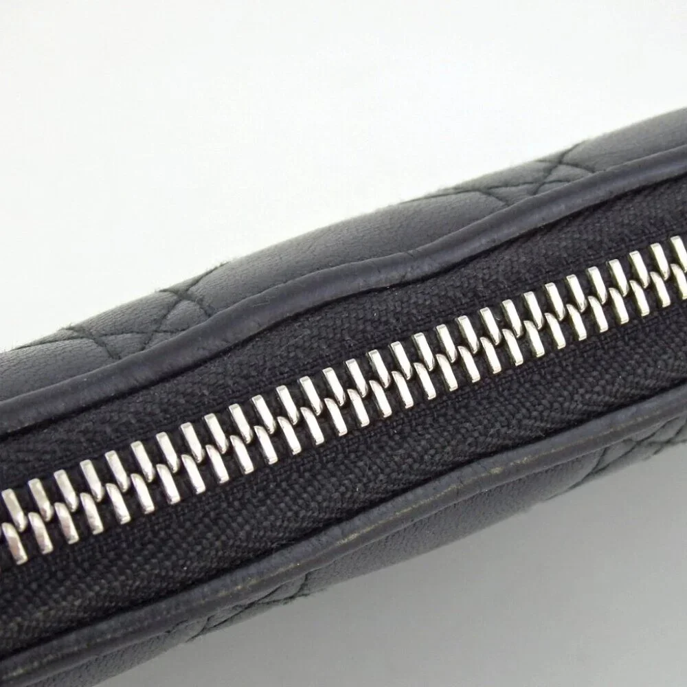 Authentic Christian Dior 25MA 1123 Lady Dior Cannage Stitch Zip Around purse